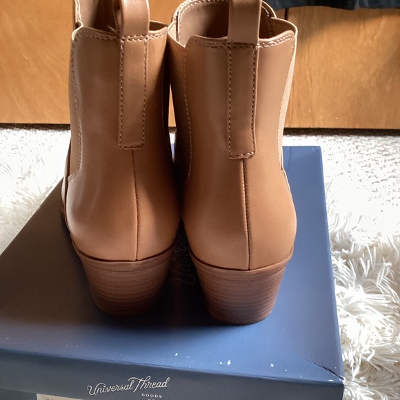 Universal Thread Vegan Rosemary Boots * Caramel Color * Like New with Box * 8 - Picture 4 of 6